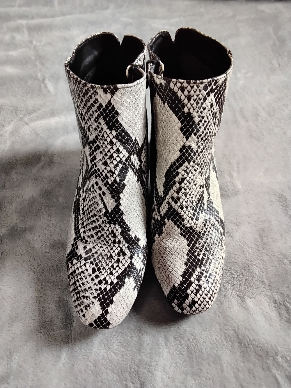Rouge Helium Black & White Snake-Print Ankle Booties